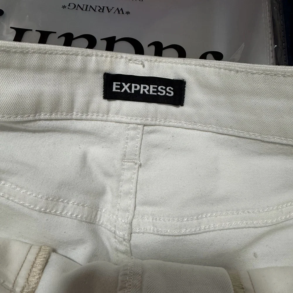 Express Off-White Women's Jean Shorts